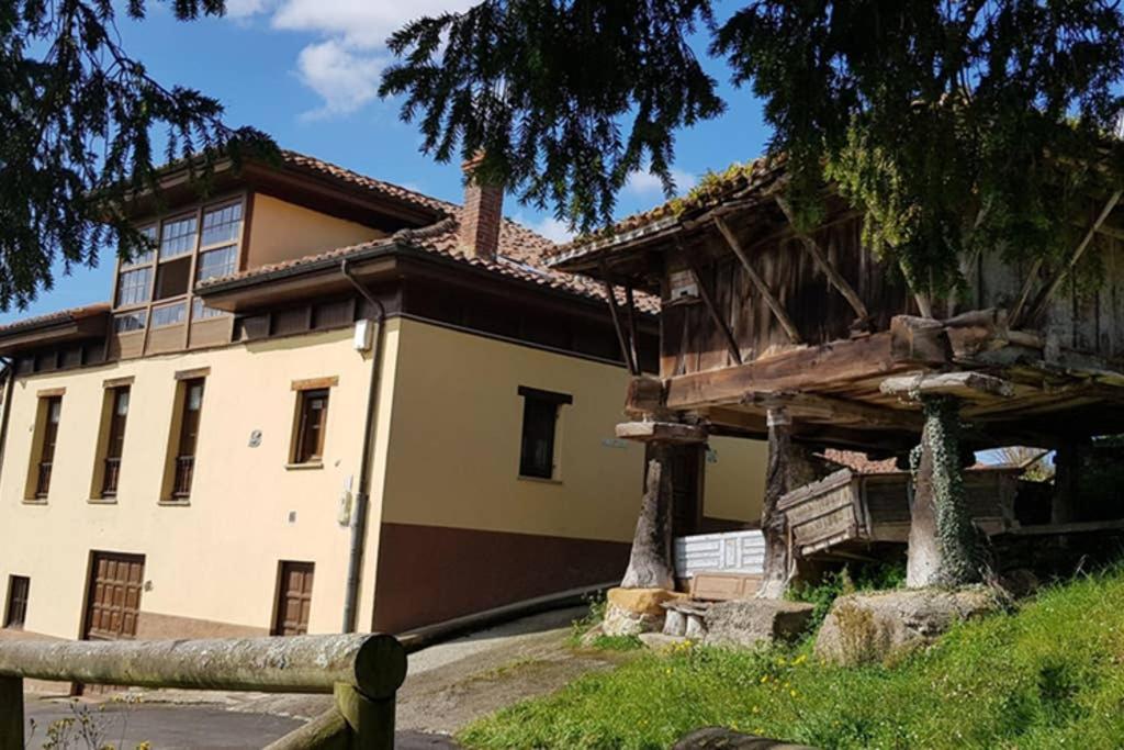 Casa rústica en Asturias con preciosas vistas Villa Borines Exterior foto